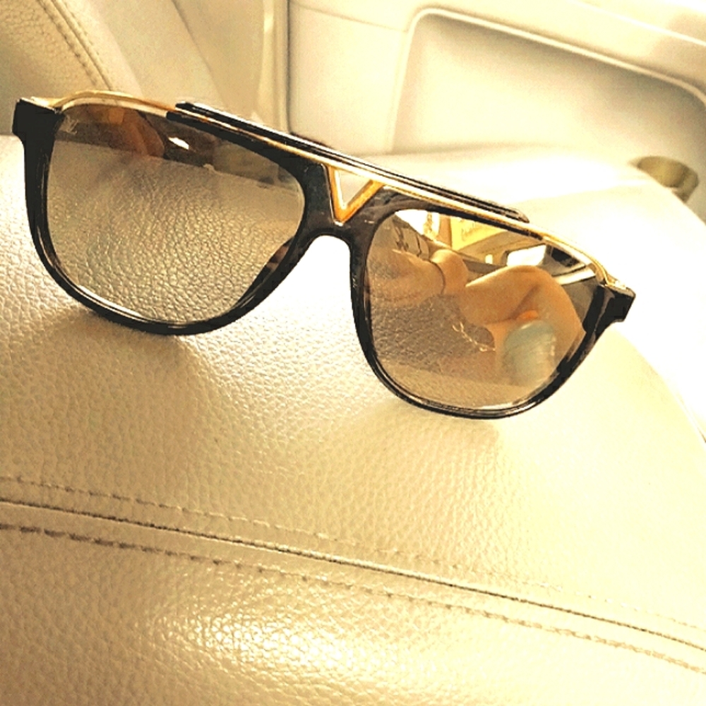 Sunglasses Louis Vuitton